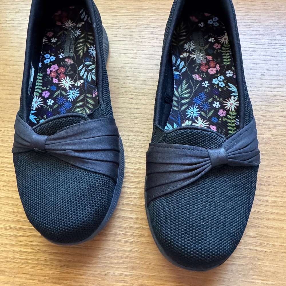 Women's Black Slip-On Shoes